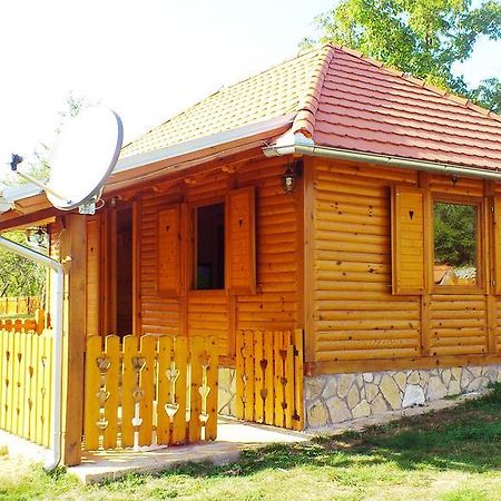 Cottage Awakened Serenity Rozanstvo Exterior foto