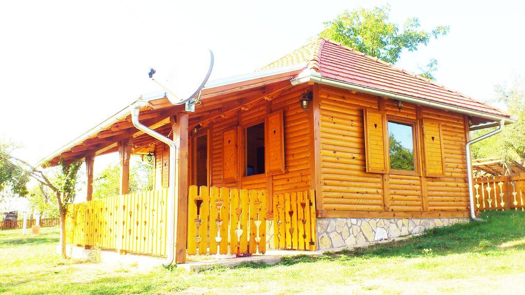 Cottage Awakened Serenity Rozanstvo Exterior foto